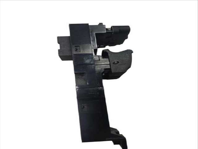 Foto 2ª: Botonera Elevalunas Volkswagen Golf 1.9 SDI 68CV (1997)