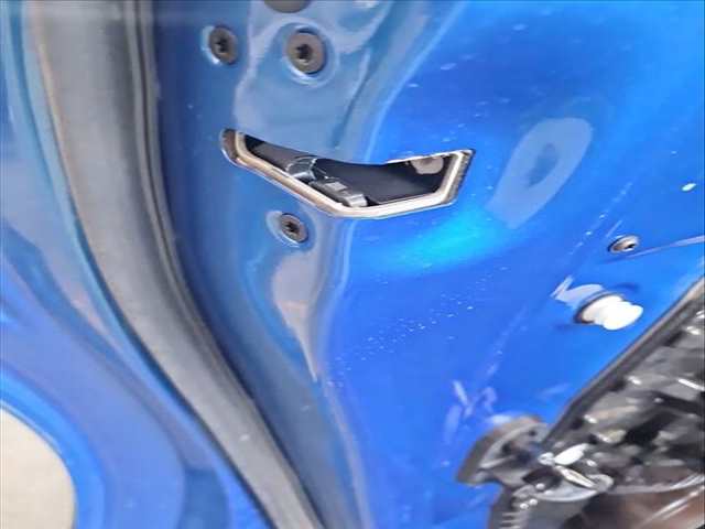 Foto 1ª: Cerradura Puerta Trasera Izquierda Ford Puma 1.0 ECOBOOST MHEV 125CV 92KW [B7JA,B7JB] (2024)