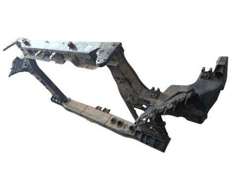 Foto 3ª: Paragolpes Delantero Kia Carens 1.7 CRDI (2013)