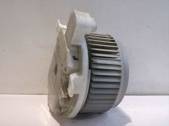 Foto 2ª: Ventilador de Calefacción Toyota Prius 1.8 G HIBRIDO 2009-2012 [2ZR] (2010)