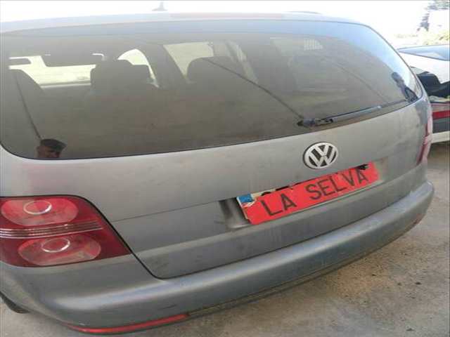 Portón Volkswagen Touran BMM