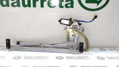 Foto 2ª: Elevalunas Eléctrico Delantero Derecho Kia Sorento 2.5 CRDI CAT 140CV 103KW [D4CB] (2004)