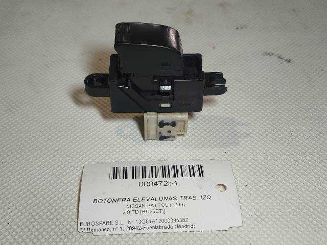 Foto 2ª: Botonera Elevalunas Nissan Patrol 2.8 TD [RD28ETI] (1999)