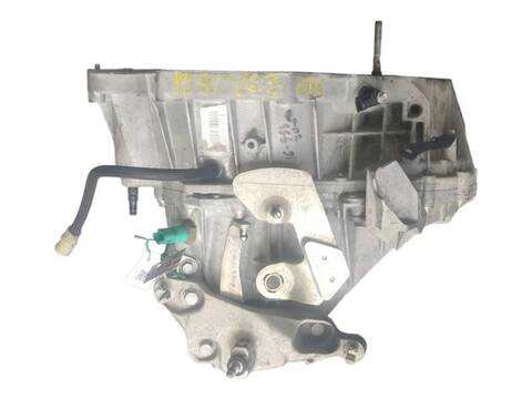 Foto 3ª: Caja Cambios Dacia Duster 1.5 DCI HSMC) (2010)