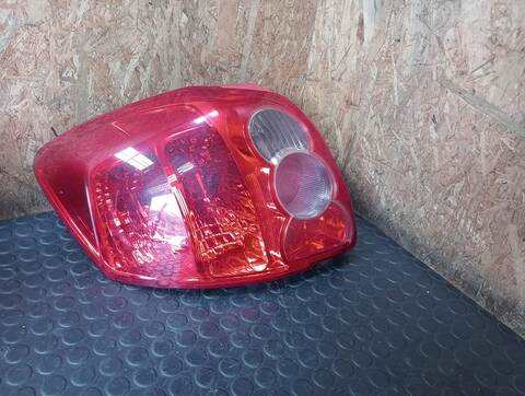 Piloto Trasero Izquierdo Toyota Auris LUNA 1 TD CAT 90CV