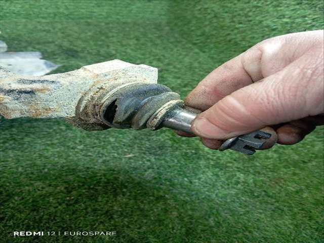 Foto 2ª: Mangueta Delantera Derecha Toyota Land Cruiser 3.0 D KDJ90 GX 3P [1KD-FTV] (2002)