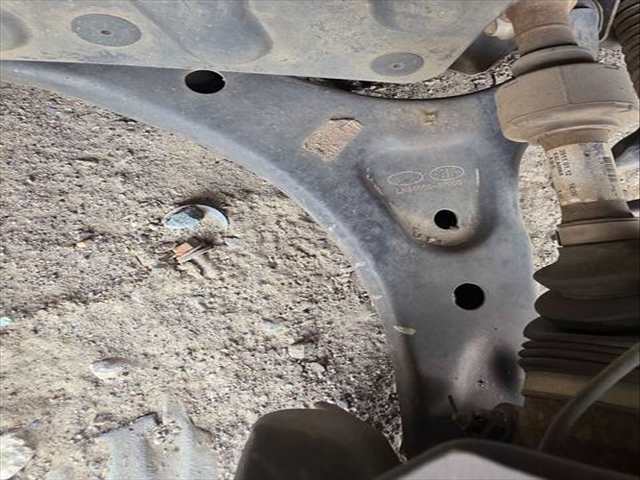 Brazo Suspension Delantero Izquierdo Kia Sorento DRIVE 2WD 197CV 145KW