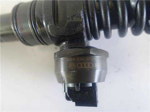 Foto 3ª: Inyectores Volkswagen Passat 2.0 TDI BERLINA 140CV 103KW [BMP] (2005)