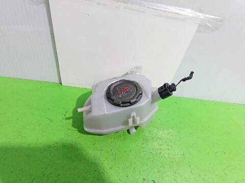 Foto 3ª: Deposito Expansion Volkswagen T-Cross ADVANCE 95CV [DKLA  DUSB  CHZL  DL] (2016)