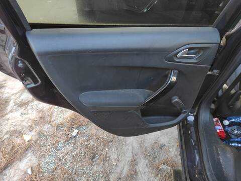 Tapizados Cartoneras Peugeot 208 HM01