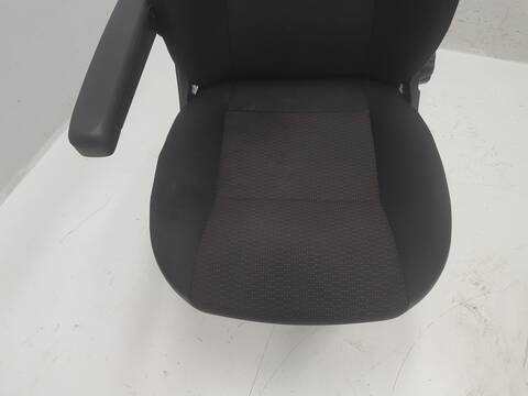 Foto 2ª: Asiento Delantero Izquierdo Fiat Ducato 140 L1H1 RS 3000 MM