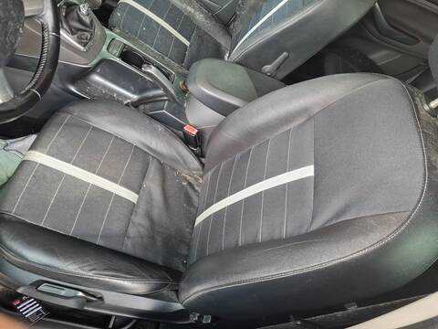 Asientos Traseros Ford Kuga TITANIUM S 4X2 140CV 103KW