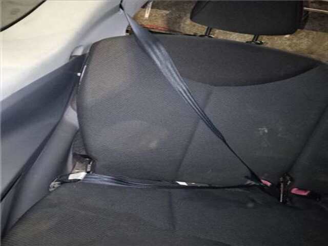 Cinturón Trasero Derecho Toyota Aygo 1.0 BÁSICO [1.0 LTR. - 50 KW CAT]