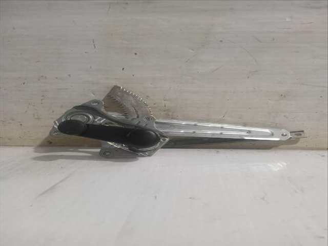 Elevalunas Manual Trasero Izquierdo Nissan Micra 1.5 DCI 90CV