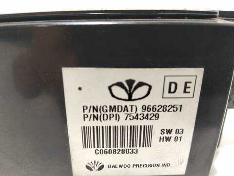 Foto 3ª: Pantalla Multifuncion Chevrolet Captiva 2.0 VCDI LT 150CV (2006)
