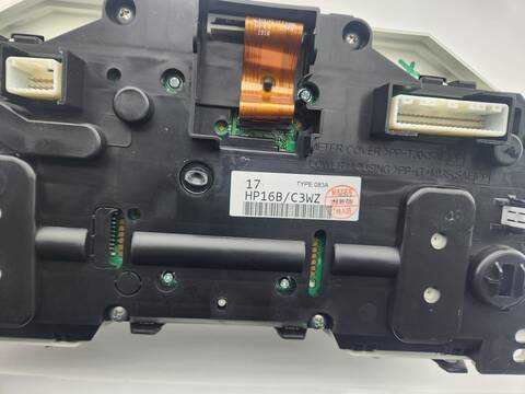 Foto 3ª: Cuadro de Instrumentos Nissan Qashqai ACENTA 140CV 103KW [HR13] (2020)