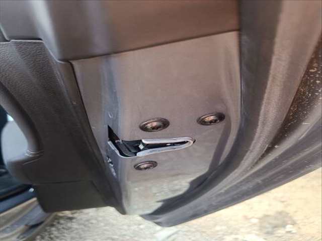 Cerradura Puerta Trasera Derecha Opel Insignia BASIS 4X4 136CV 100KW