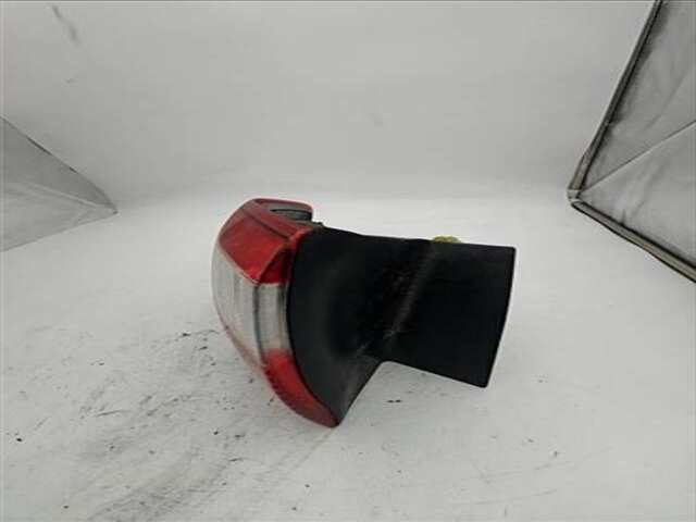 Foto 3ª: Piloto Trasero Izquierdo Ford C Max 1.6 EDITION [1.6 LTR. - 85 KW TDCI CAT] (CB7)(2010 _) [T1DA]