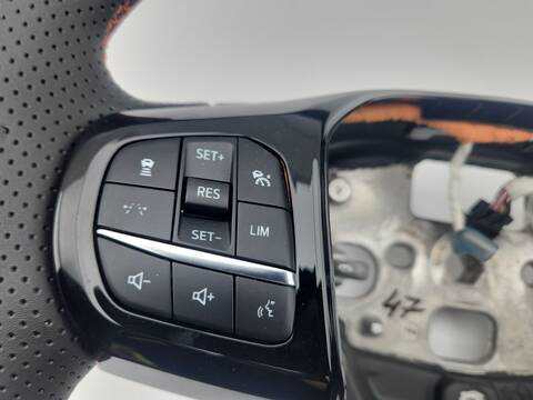 Foto 3ª: Volante Ford Puma 1.0 ECOBOOST MHEV 125CV 92KW [B7JA,B7JB] (2024)