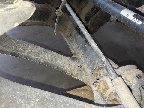Foto 2ª: Brazo Suspension Trasero Derecho Audi Q7 3.0 TDI 232CV (2006)