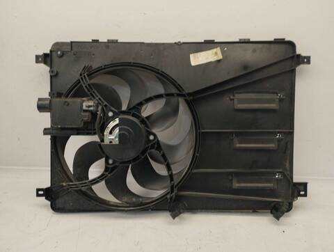 Foto 2ª: Electroventilador Volvo V40 KINETIC 120CV 88KW [D4162T] (2014)