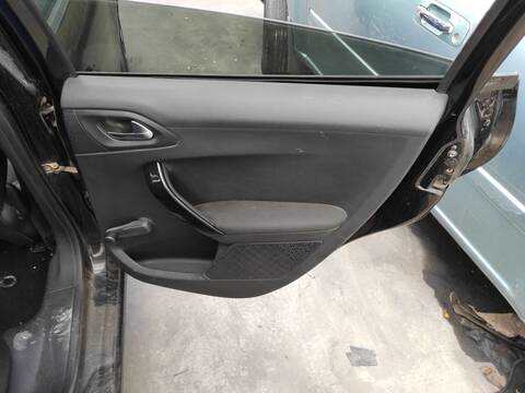 Tapizados Cartoneras Peugeot 208 HM01