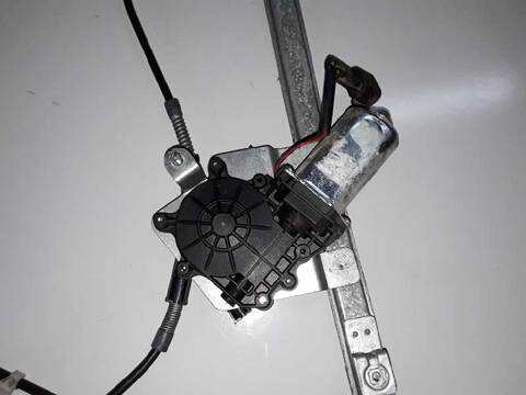 Foto 2ª: Elevalunas Eléctrico Delantero Derecho Seat Ibiza SELECT 1.9 SDI 68CV (1999)