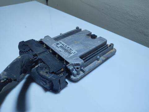 Foto 2ª: Centralita Motor ECU Volkswagen T-Roc VERSION INDEFINIDA