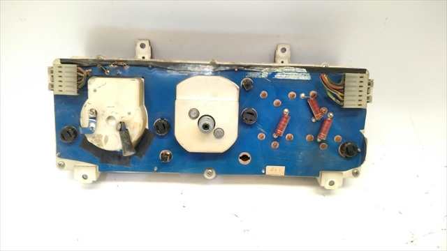 Foto 4ª: Cuadro de Instrumentos Nissan Patrol 3.3 SD [D/SD33] (1985)