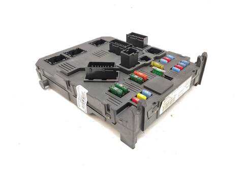 Caja Reles Fusibles Citroen Xsara 2.0 HDI PICASSO 90CV 66KW