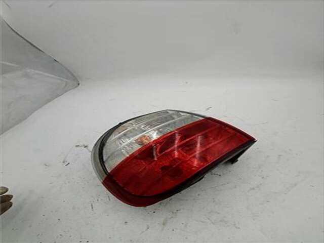 Foto 3ª: Piloto Trasero Izquierdo Hyundai H1 2.5 FURGÓN 2 PUERTAS TRASERAS [2.5 LTR. - 103 KW CRDI CAT] [4CB]