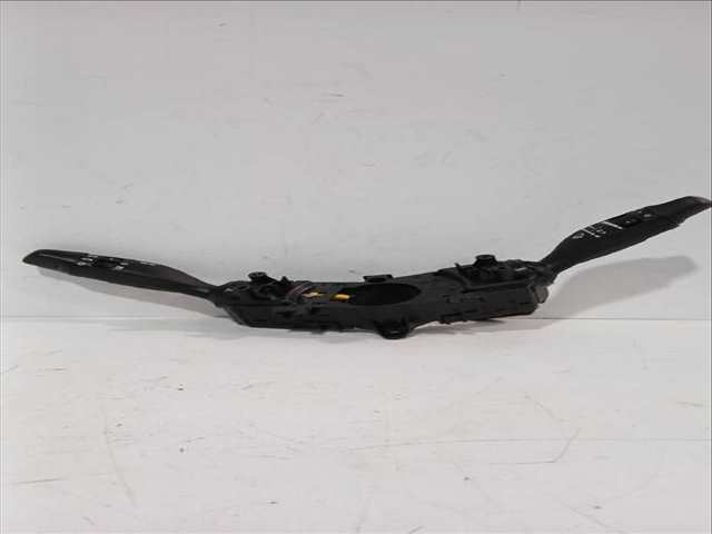 Mando Multifuncion Hyundai i20 1.0 T-GDI 101CV