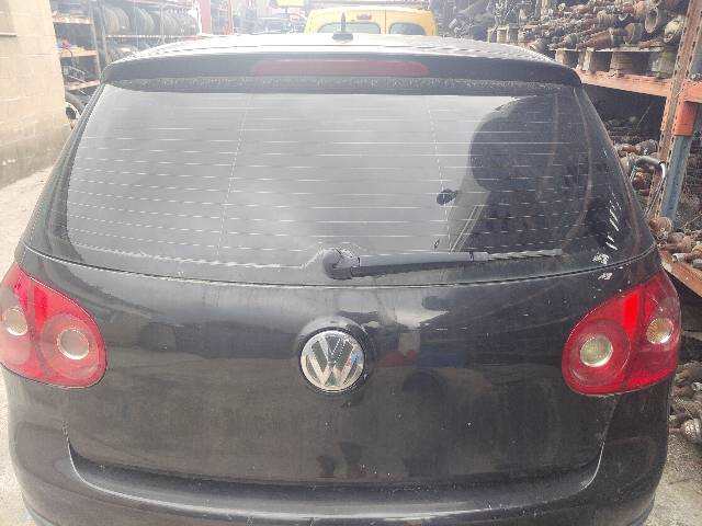 Portón Volkswagen Golf 2.0 TDI GOLF V