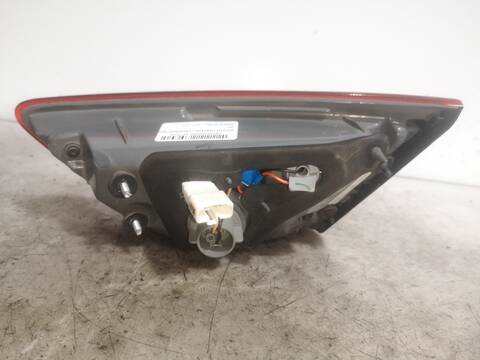 Foto 3ª: Piloto Portón Izquierdo Hyundai i30 G4LC (2015)