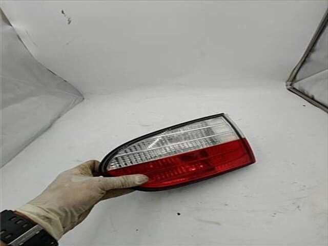 Foto 3ª: Piloto Portón Derecho Hyundai H1 2.5 FURGÓN 2 PUERTAS TRASERAS [2.5 LTR. - 103 KW CRDI CAT] [4CB]