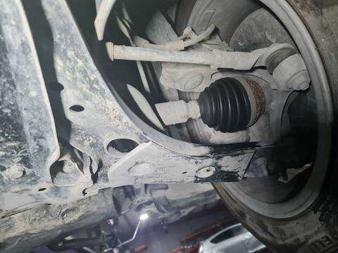Foto 1ª: Brazo Suspension Delantero Derecho Seat Leon STYLE 115CV 85KW [DTRD] (2022)