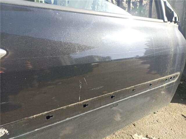 Foto 3ª: Puerta Delantera Derecha Renault Megane 1.9 CONFORT AUTHENTIQUE [1.9 LTR. - 88 KW DCI DIESEL] II BERLINA 5P (10.2002-_) [F9Q B8]