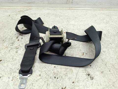 Cinturón Trasero Central Nissan Qashqai ACENTA 141CV 104KW