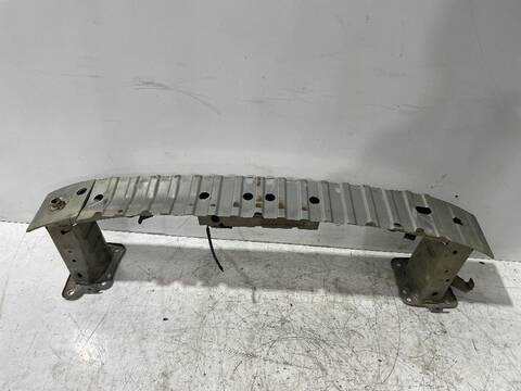 Foto 3ª: Refuerzo Paragolpes Delantero Ford Focus BUSINESS 90CV (2007)