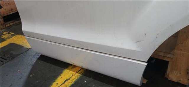 Foto 3ª: Puerta Trasera Izquierda Audi Q7 4.2 FSI [4.2 LTR. - 257 KW V8 32V FSI] [BAR]