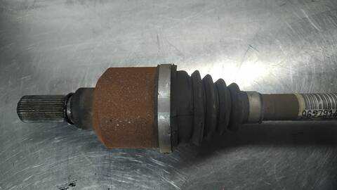 Foto 3ª: Transmision Delantera Izquierda Peugeot 308 STYLE 120CV 88KW [BH01] (2017)