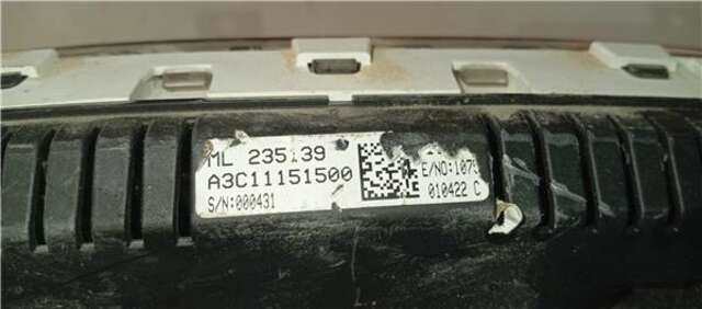 Cuadro de Instrumentos Mitsubishi Canter 6S15 [3.0 LTR. - 110 KW DIESEL]