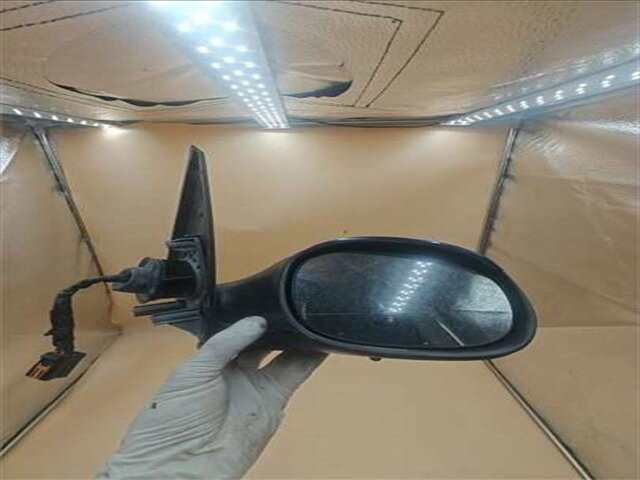 Retrovisor Derecho Peugeot 206 1.6 CC [1.6 LTR. - 80 KW HDI FAP CAT (9HZ - DV6TED4)]