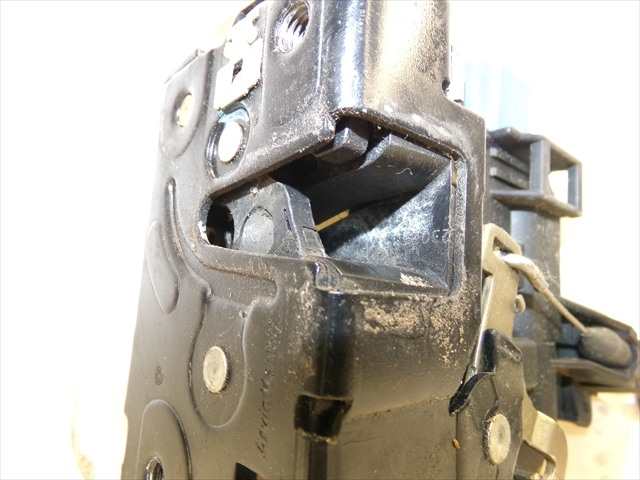 Foto 2ª: Cerradura Puerta Delantera Derecha Volkswagen Golf 1.9 TDI MODELO PLUS 2004-2009 [BKC] (2005)