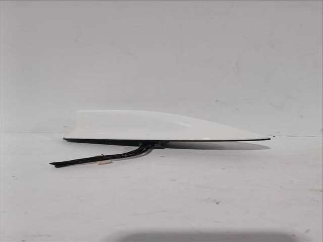 Antena Toyota Corolla 1.8 VVTI HYBRID ZWE219) HATCHBACK 140CV