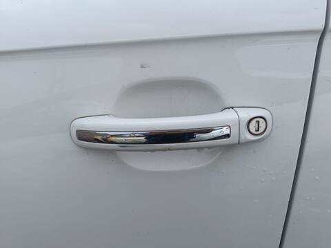 Maneta Exterior Delantera Izquierda Audi Q7 3.0 TDI 176KW) 239CV