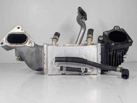 Foto 3ª: Intercooler Ford Kuga TREND HYBRID 150CV 110KW (2020)