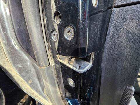 Cerradura Puerta Trasera Izquierda Ford Focus AMBIENTE 105CV 77KW