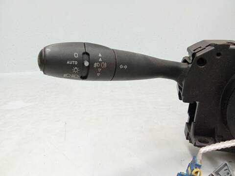 Foto 2ª: Mando Multifuncion Citroen C3 1.4 HDI 68CV 50KW [8HX (DV4TD),8HZ (DV4TD)] (2003)