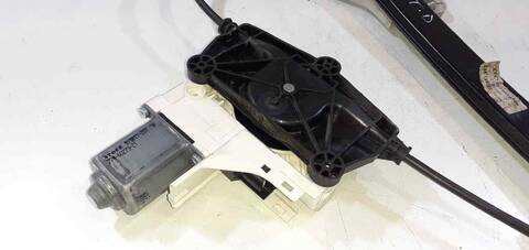 Foto 3ª: Elevalunas Manual Trasero Derecho Audi A4 E 136CV 100KW [CAGB] (2000)